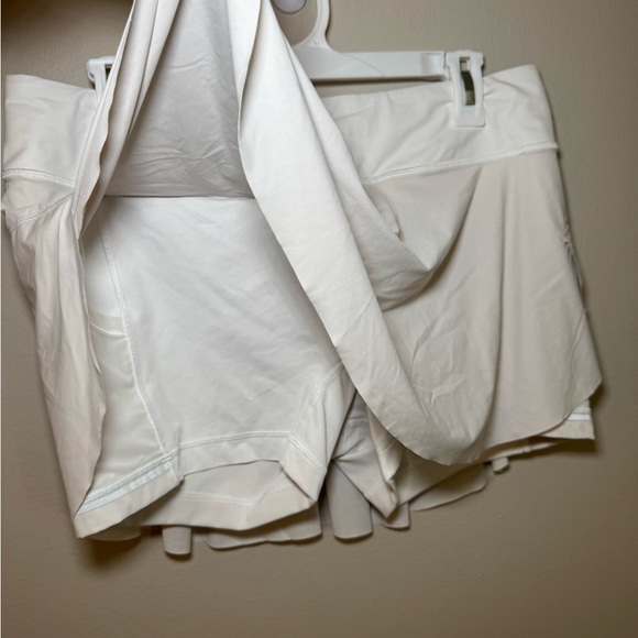 Lululemon White Skirt size 10 - Picture 3 of 6